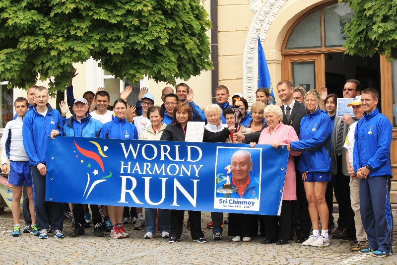 Světový běh harmonie přeběl obcemi Světelska