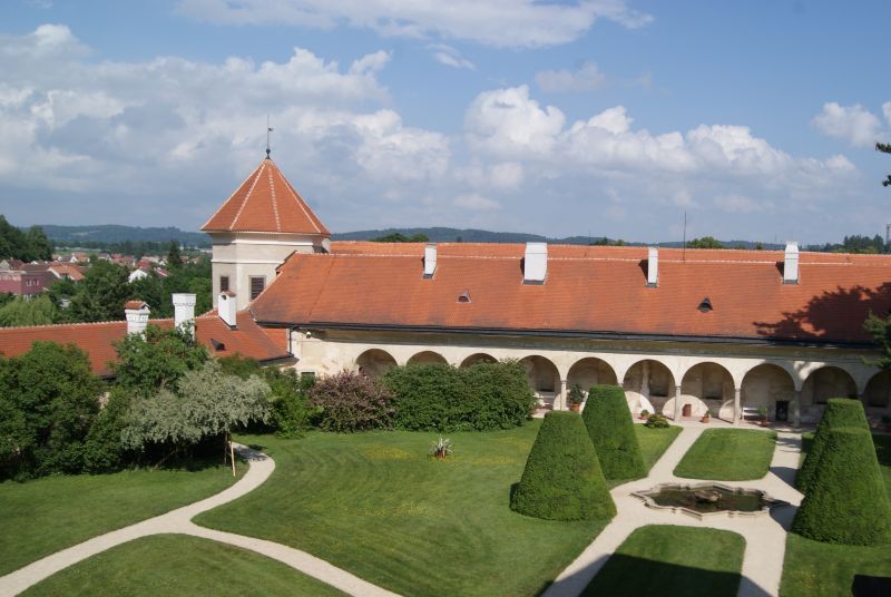 obrázek: Telčský zámek zve na historické květinové vazby