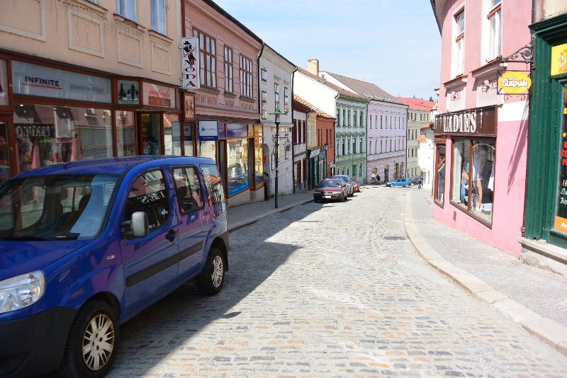 obrázek: Třebíčská radnice nechala opravilt kočičí hlavy