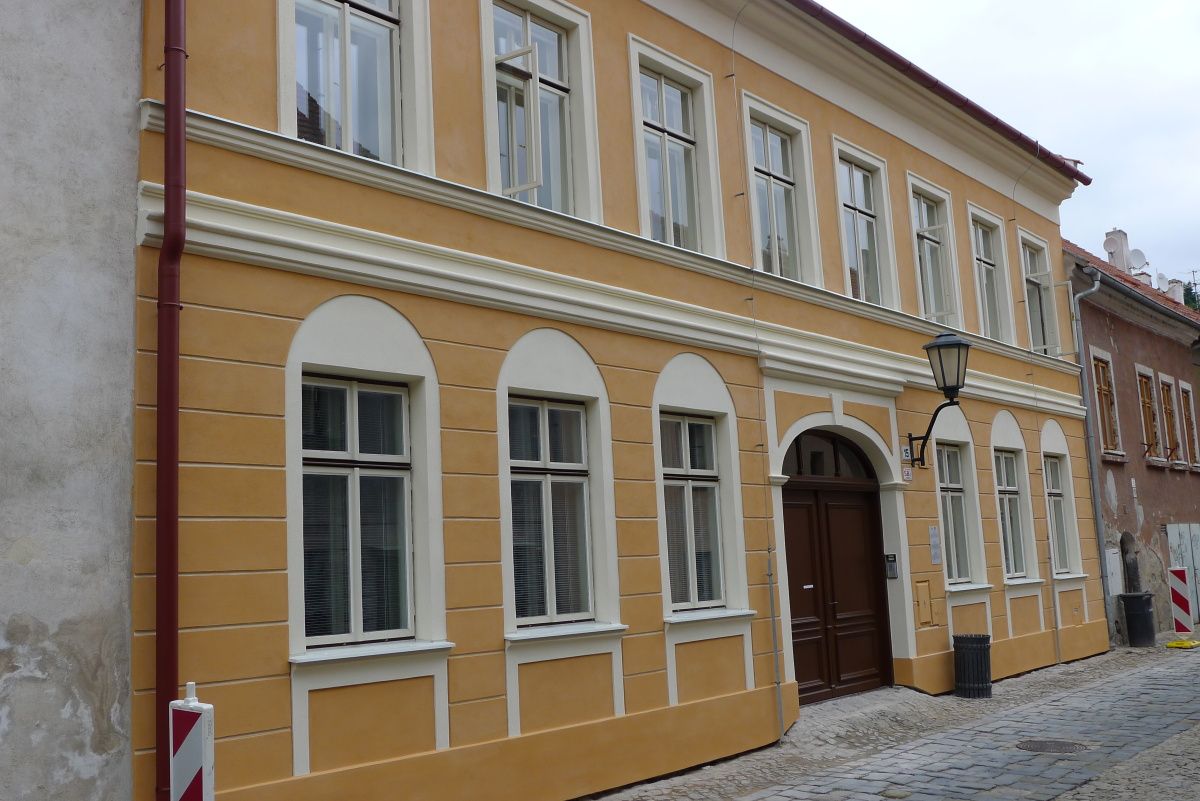 Třebíčská židovská škola ve staronovém kabátu
