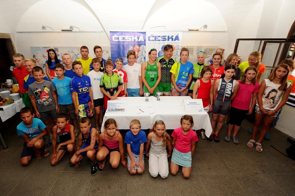 /uws_images/firmy/083199/clanky/triatlon-v-telci-vyhrali-kubinek-a-vodickova-v-zacich-synove-jana-rehuly/000004_h.jpg