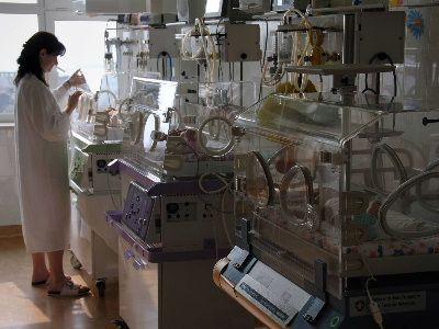 Třináct chůviček bude hlídat novorozence v Brodě