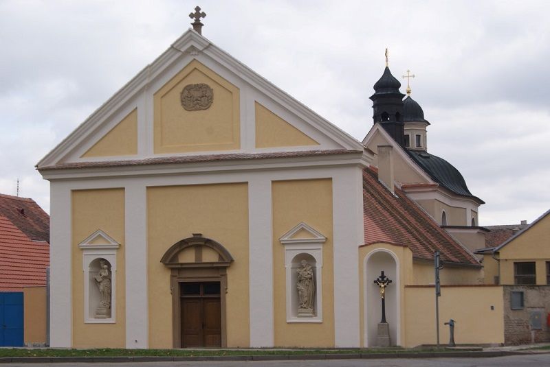 obrázek: U jaroměřického Špitálu vznikla bylinková zahrádka