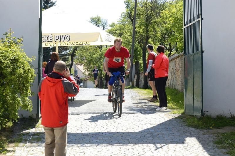 Unikátní duatlonový závod v Dalešicích na Třebíčsku