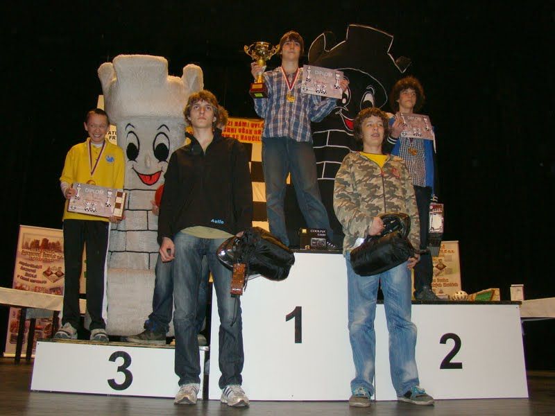 Úspěchy na turnajích šachových nadějí a Pobeskydí 2012