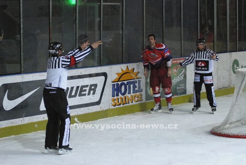 V Brodě bitka jako v NHL