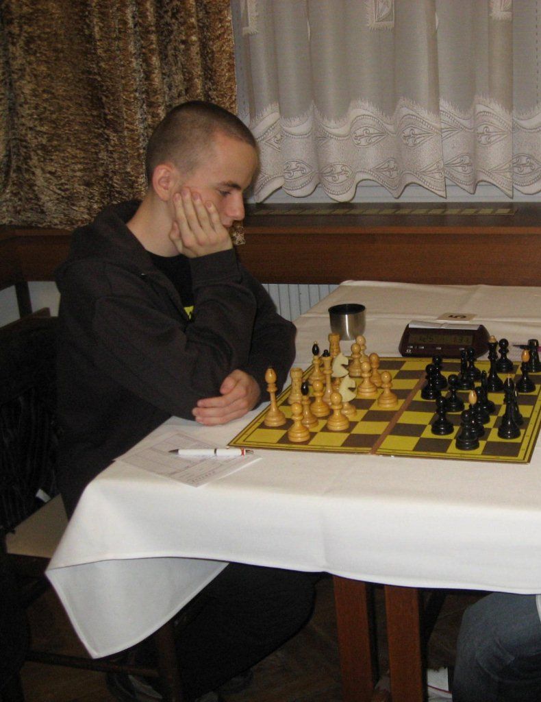 /uws_images/firmy/083199/clanky/v-brode-vyvrcholilo-mistrovstvi-cr-v-sachu-juniorek-a-polofinale-junioru-v/000002_h.jpg