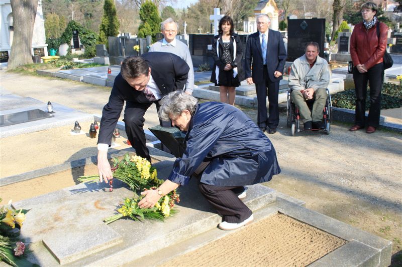 V Jaroměřicích si připomněli básníka Otokara Březinu