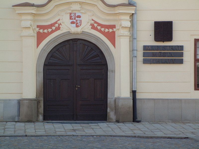 obrázek: V Jihlavě hledají majitele ztracených desetitisíců korun