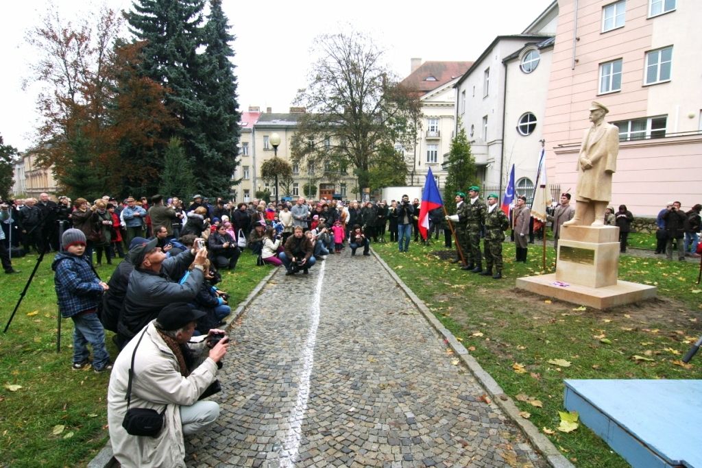 V Jihlavě je opět socha TGM
