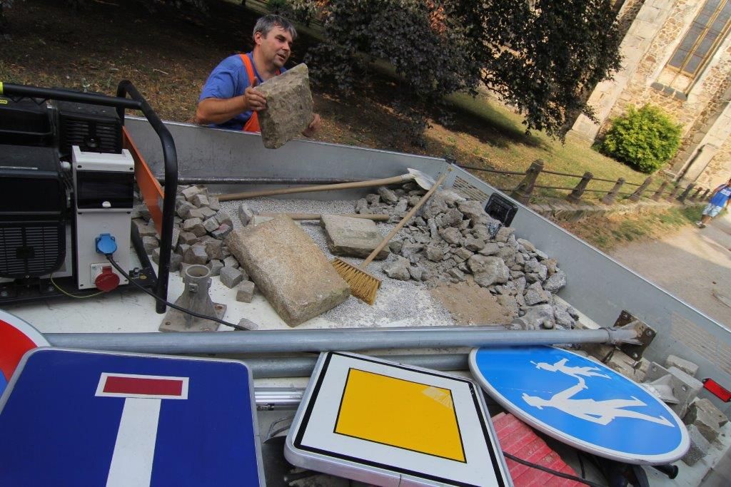 obrázek: V Jihlavě kácí značky a vrací se k přednosti zprava