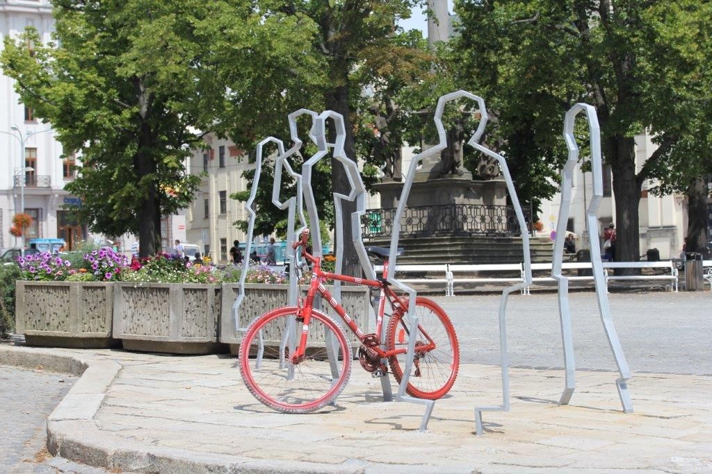 V Jihlavě si můžete opřít kolo o přítele