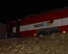 V Kamenici nad Lipou hořela lisovací linka