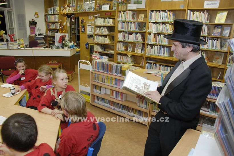 V krajské knihovně noc s Andersenem