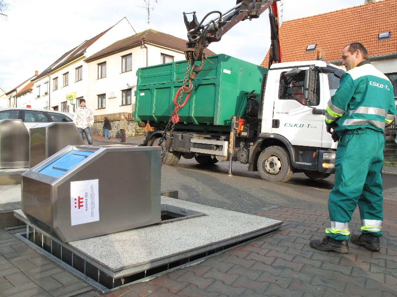 obrázek: V Náměšti třídí odpad moderně