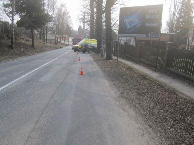 V Pelhřimově se při srážce s osobním autem zranil motocyklista