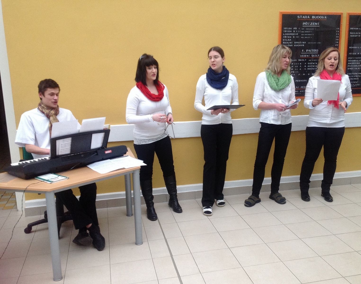 obrázek: Vánoce v ZŠ U Trojice