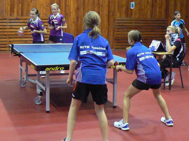 Ve Vlašimi hrála početná výprava stolních tenistů z Vysočiny