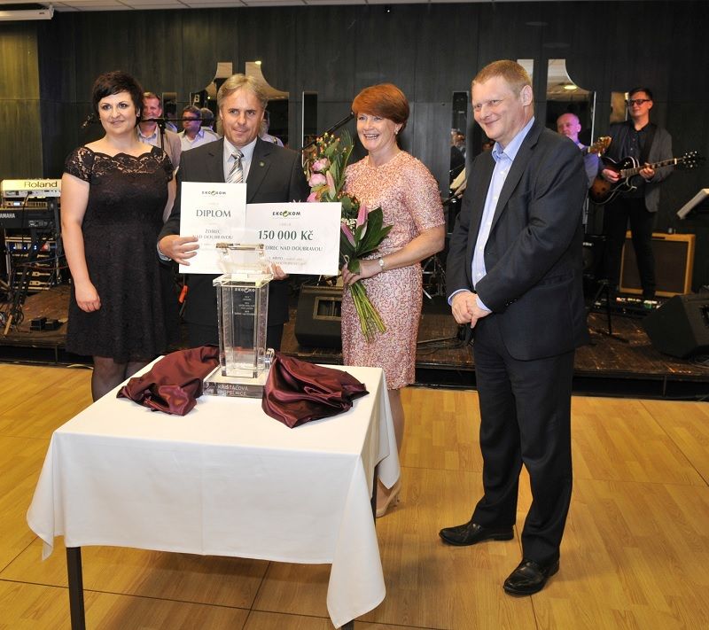 Ve Ždírci nad Doubravou mají křišťálovou popelnici