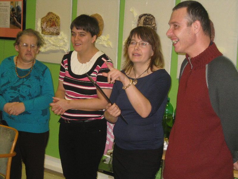 obrázek: Vernisáží zahájili v Třebíči výstavu Šikovné ruce aneb tvořím, tedy jsem