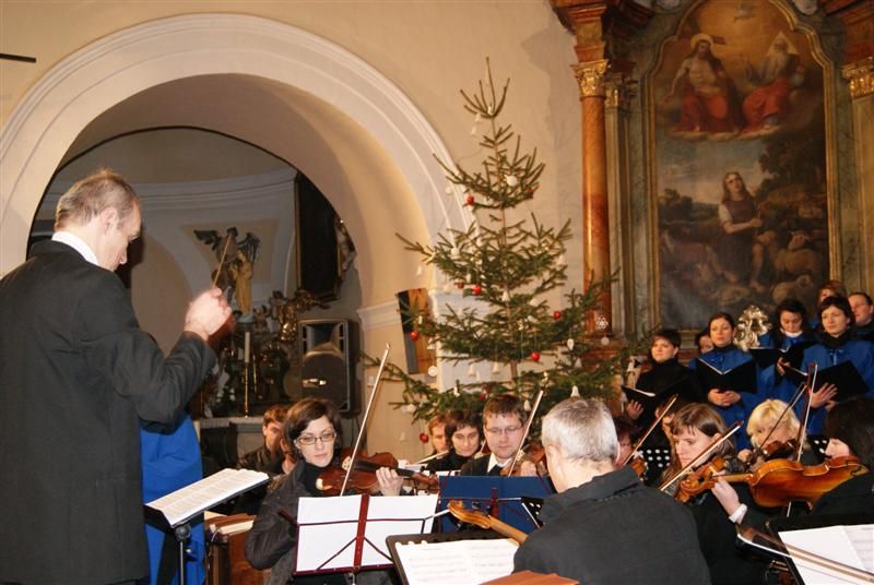 Výkony třebíčských pěvců zvedly posluchače ze sedadel