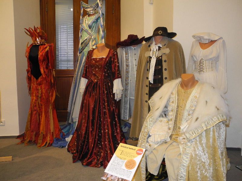 Výstava pozve ve Velkém Meziříčí návštěvníky zpátky do pohádky