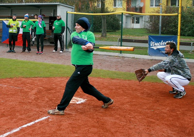 obrázek: Výtěžek z dražby putuje na dostavbu baseballového hřiště pro mládež