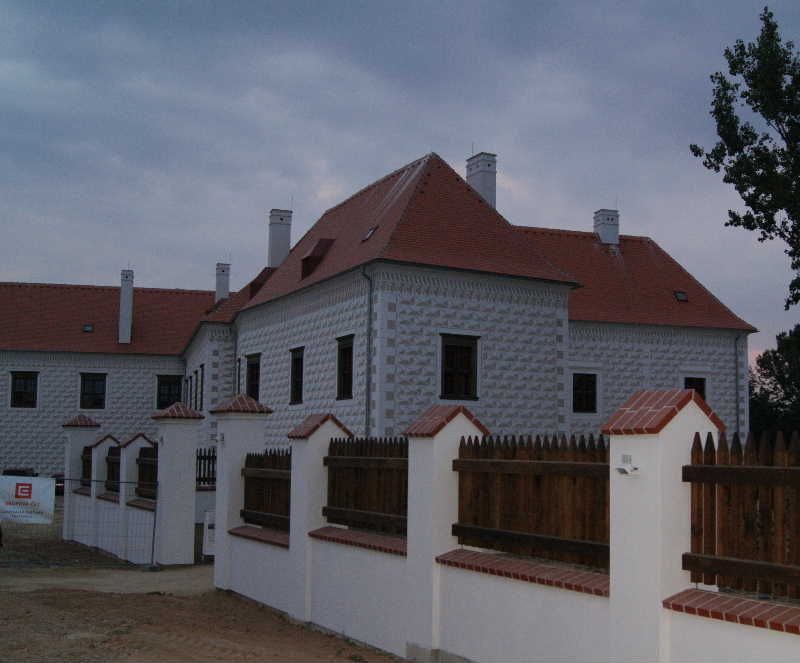 Vzdor zimě Lenka Filipová zazářila na zámku ve Valči