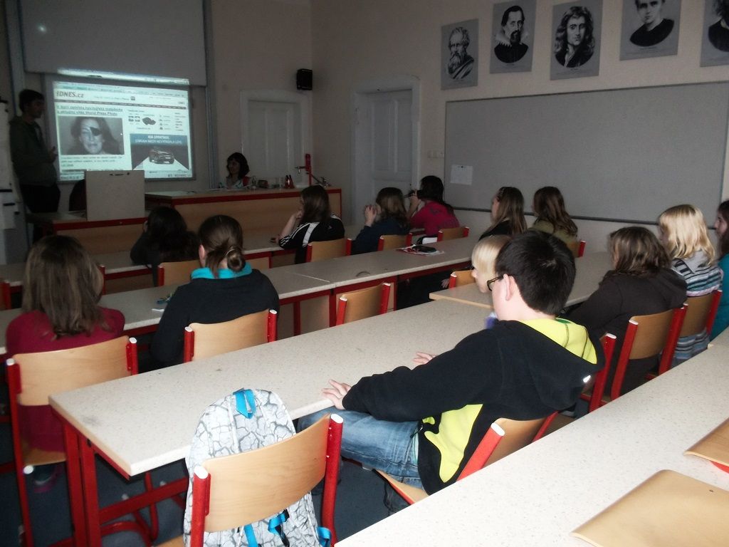 Žáci ZŠ Štáflova poznávají práci novináře