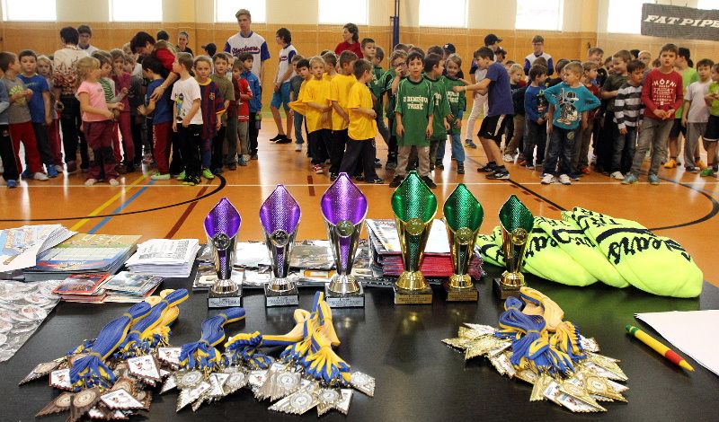 obrázek: Základní školy Na Kopcích a Benešova kralovaly Mikulášskému turnaji v baseballu