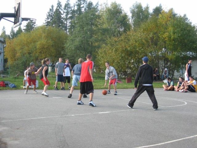 Závodům na skateboardech vévodili domácí