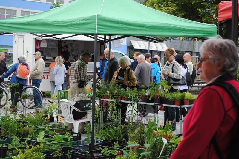 Žďárské náměstí ožívá farmářským trhem