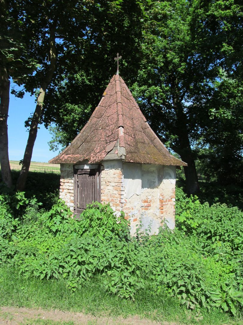 obrázek: Zelené srdce kapličku v Pekle u Pelhřimova opravovat nebude