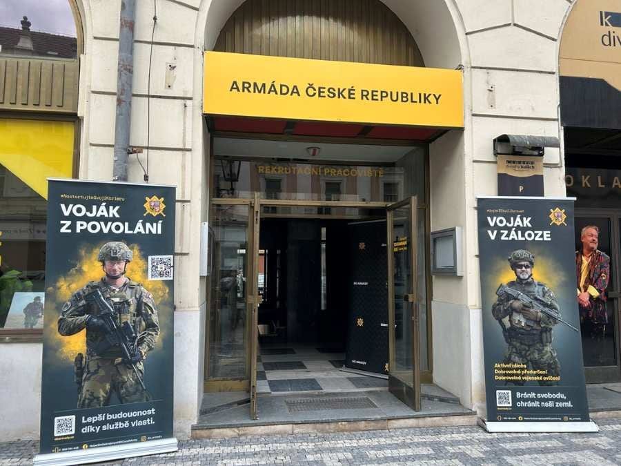 Armáda rozšiřuje nábor, zájemci se hlásí i virtuálně