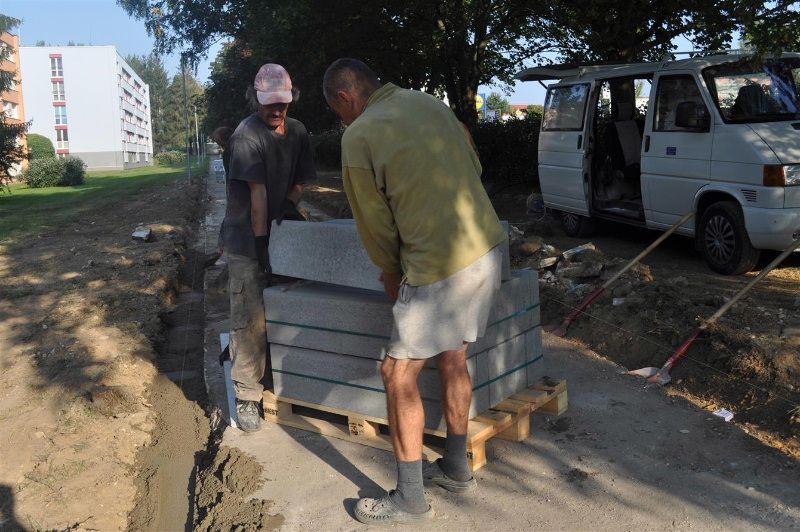 Pelhřimovská radnice zahájila opravu chodníků
