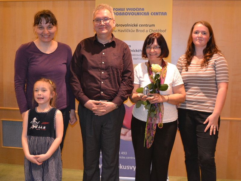 Dobrovolnice Helena Míková získala Křesadlo za rok 2016