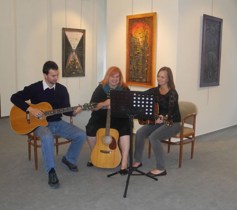 obrázek: Pondělní podvečer ve velkomeziříčském muzeu patřil rodinné sešlosti výtvarníků