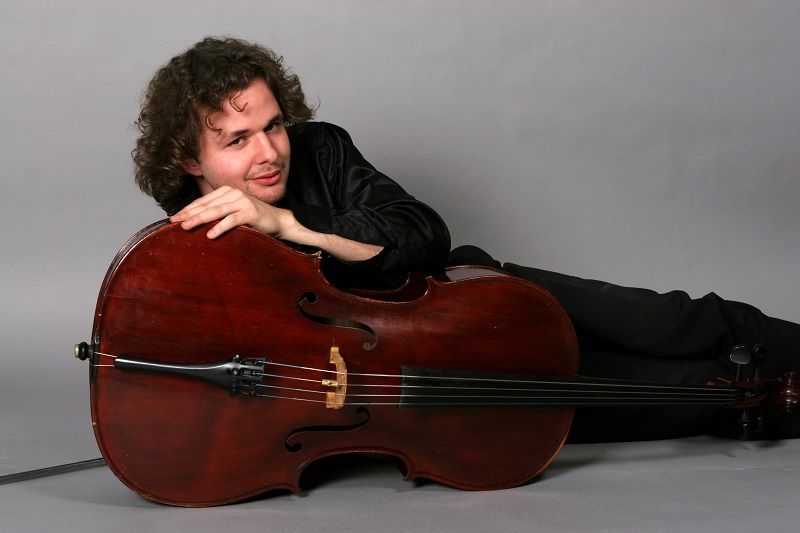 obrázek: Třebíčský Kruh přátel hudby pokračuje koncertem violoncellisty Štěpána Švestky