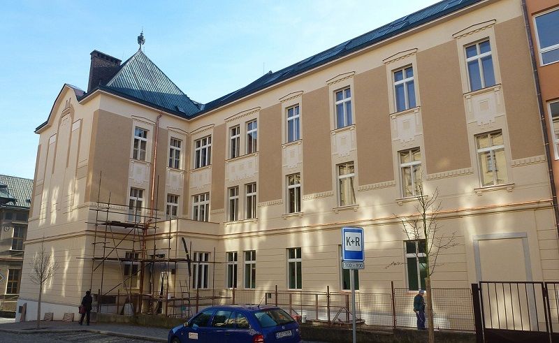 Budova gymnázia v Havlíčkově Brodě byla citlivě obnovena za přispění památkářů
