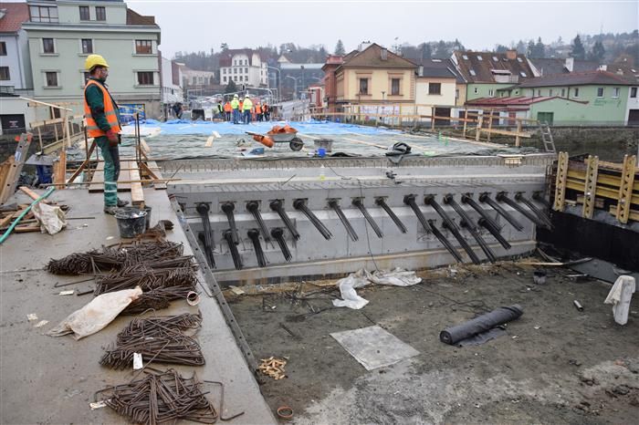 obrázek: Podklášterský most v Třebíči prochází předpínáním