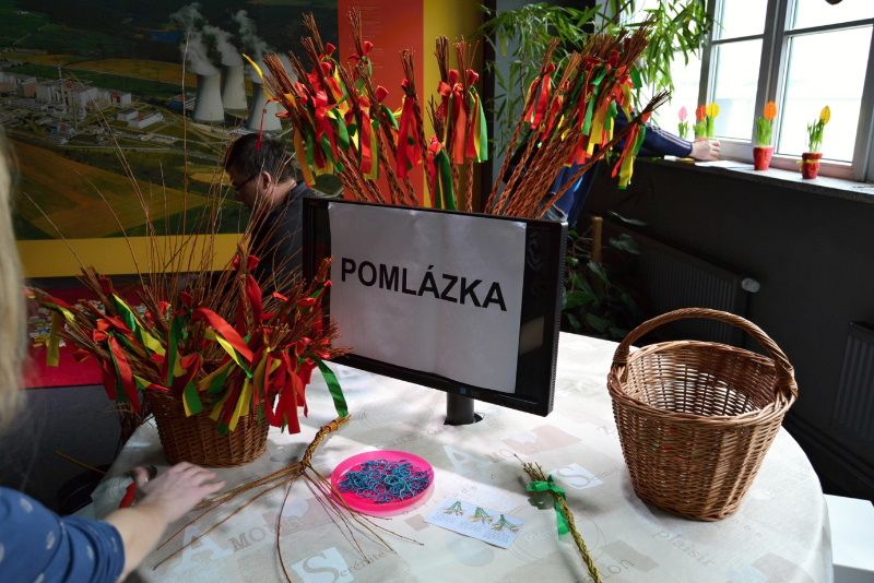 Zdobení perníkových vajíček a pletení pomlázek o víkendu v Infocentru Dukovany