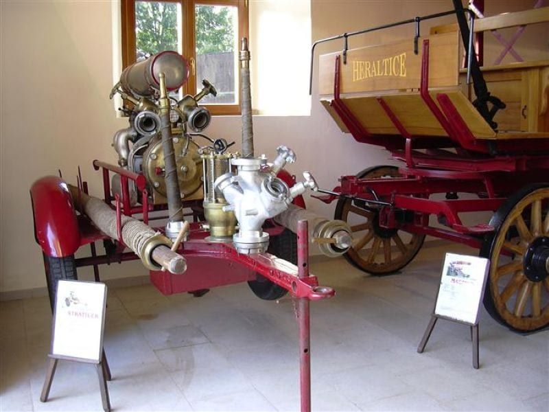 Heraltice otevřely hasičské muzeum v opraveném obecním domě