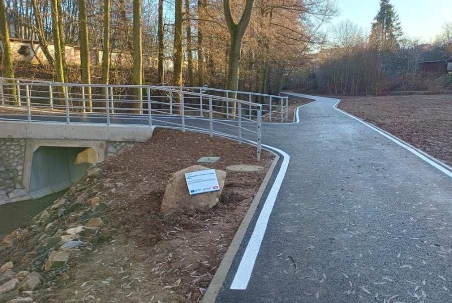 Nová cyklo-pěší stezka R05 v Jihlavě propojuje Bedřichov s nádražím, kolaudace se chystá