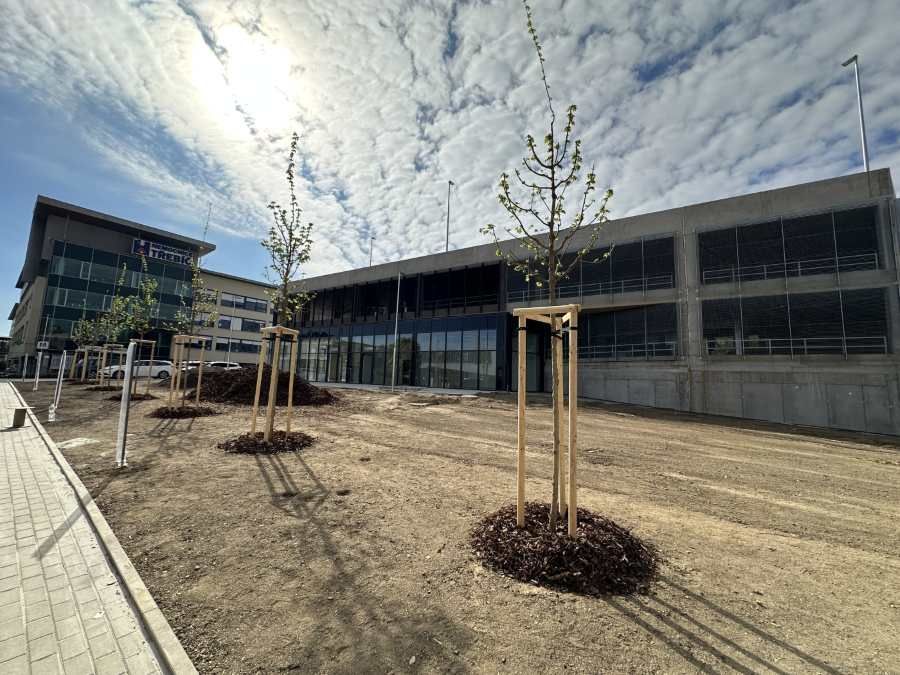 Nový parkovací dům v Třebíči: 216 míst za 130 milionů