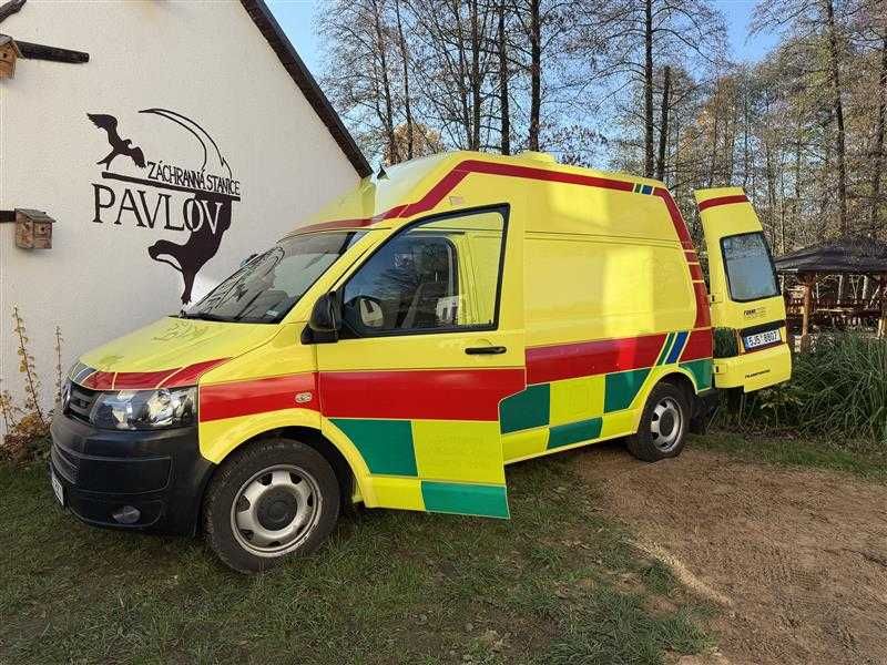 Vyřazená sanitka z Vysočiny najde nové využití – pomůže zachraňovat zvířata