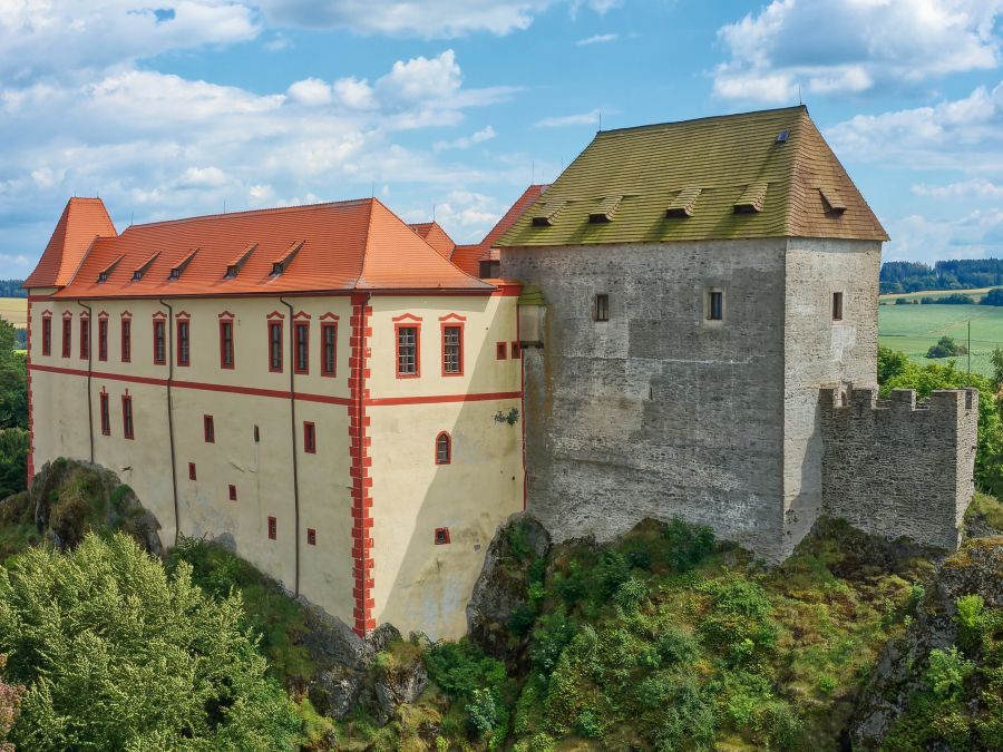 Praga Grand z roku 1929 má rozšířit sbírky hradu Kámen. Kraj Vysočina připravuje nákup i žádost o dotaci