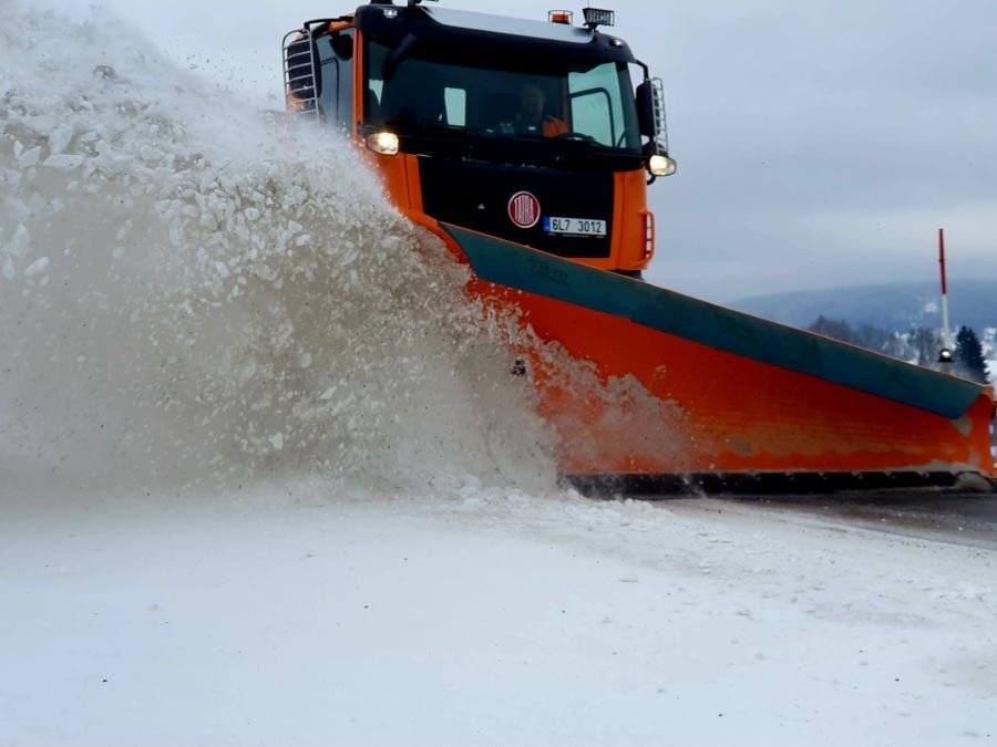 Zimní údržba silnic zvýšila spotřebu soli o 85 procent, nejvíce práce na Vysočině