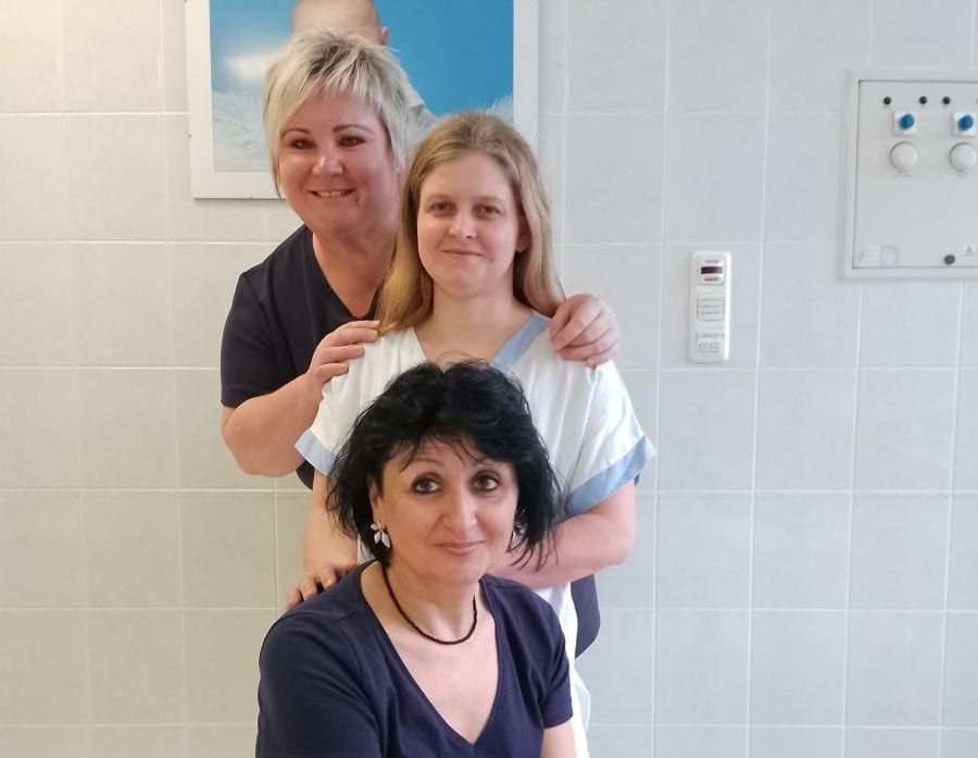 Domácí návštěvy porodní asistentky: tři bezplatné služby pro ženy po porodu na Vysočině