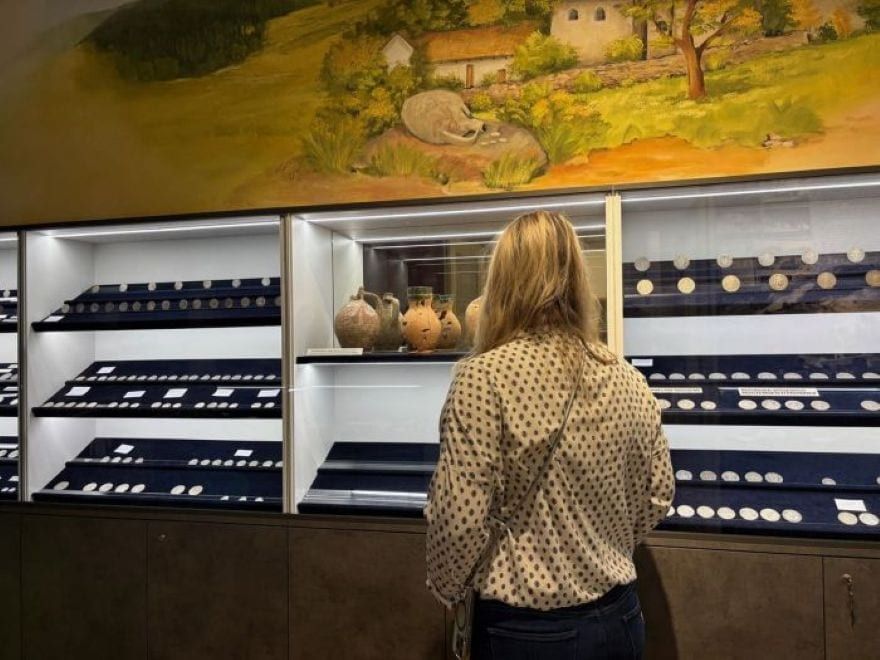 Stříbrný poklad z Dolního Čepí vystavují v Nedvědici