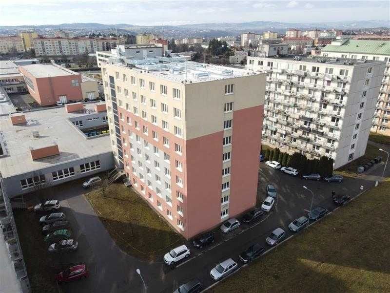 Třebíč otevřela zmodernizovaný domov mládeže SPŠ